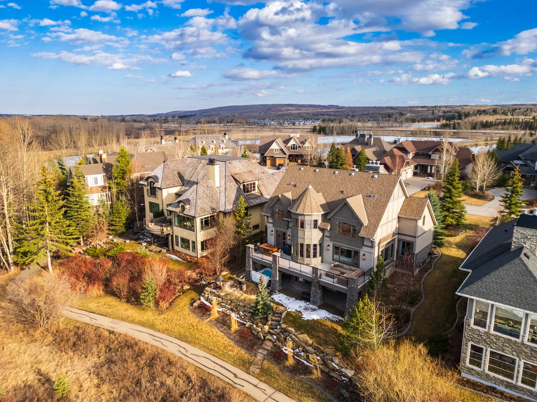 Aerial view of the Clearwater Landing estate and surrounding landscape