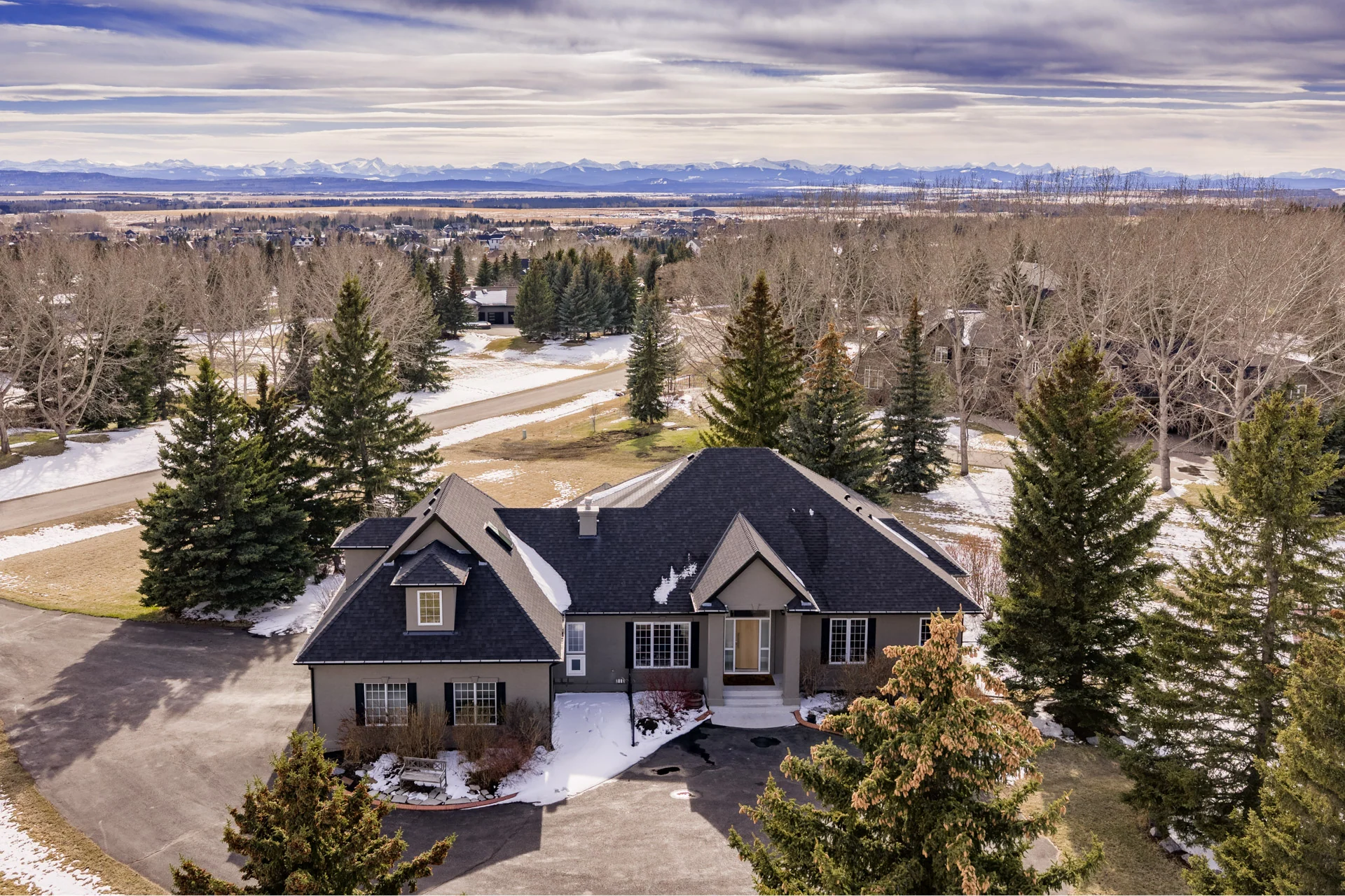 Front elevation and landscaping at 3 Spring Meadows Lane