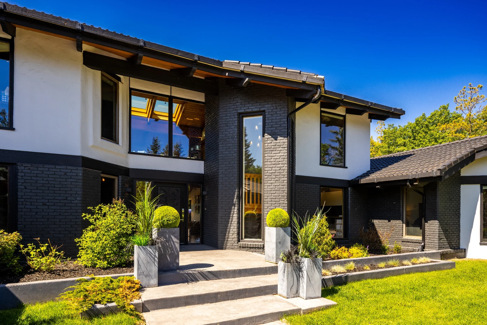 Entrance and exterior of 149 Westridge Park Drive